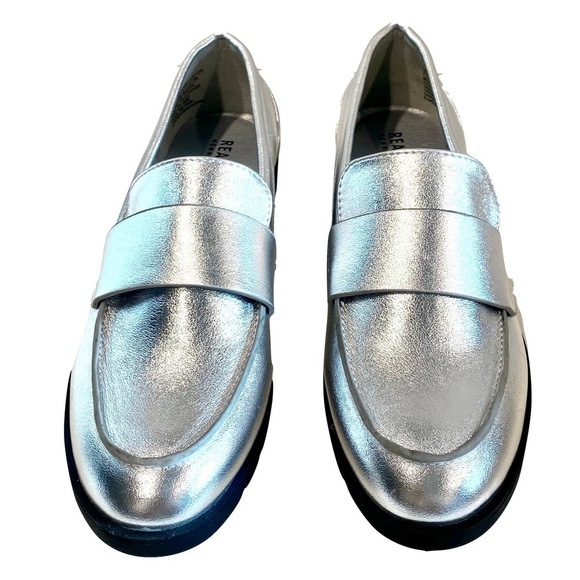 The Kenneth Cole Reaction Fern Metallic Silver Loafer Size 7.5 - Picture 9 of 14